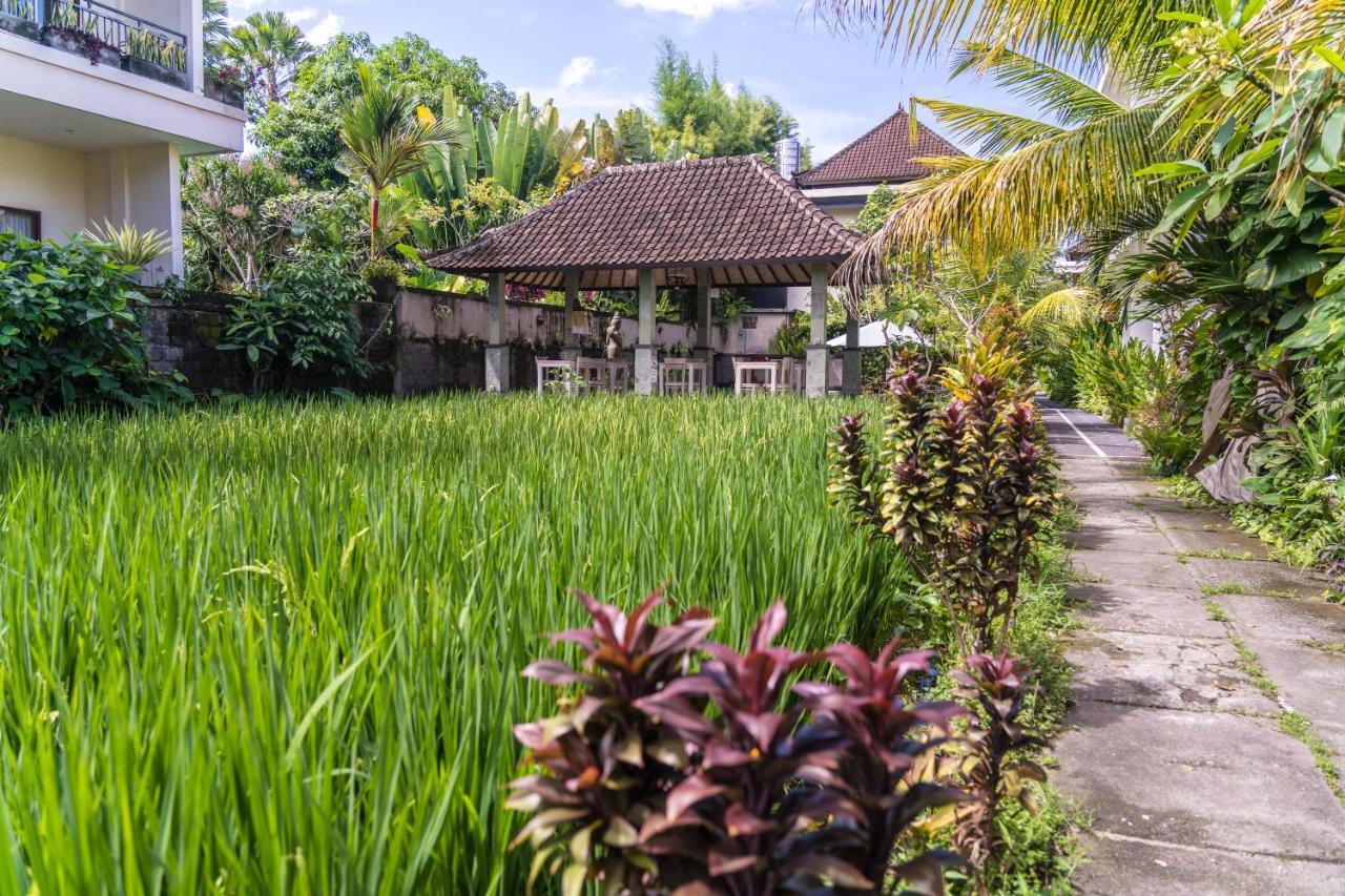Adi Santia Bungalows Ubud Buitenkant foto
