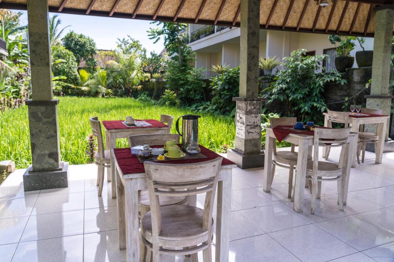 Adi Santia Bungalows Ubud Buitenkant foto