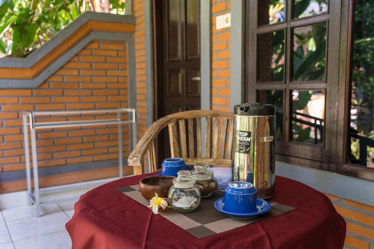 Adi Santia Bungalows Ubud Buitenkant foto