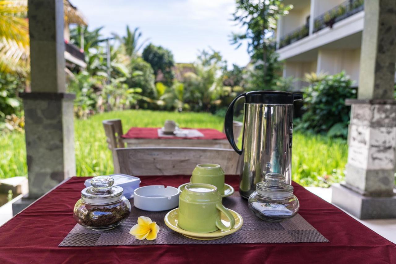 Adi Santia Bungalows Ubud Buitenkant foto