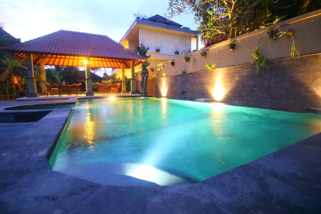 Adi Santia Bungalows Ubud Buitenkant foto